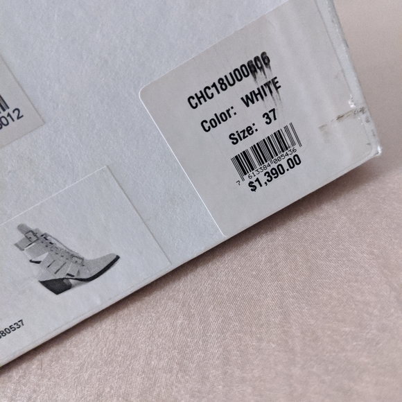 Chloé Rylee in White - Picture 3 of 5